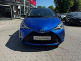 Toyota YARIS 1.5 VOLLHYBRID AUTOMATIK STYLE SELECTION - Toyota Yaris Gebrauchtwagen in München