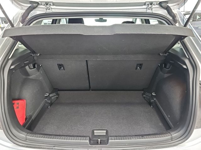 Fahrzeugabbildung Volkswagen Polo 1.0 TSI 7-Gang DSG Move NAVI AHK RFK ACC LM