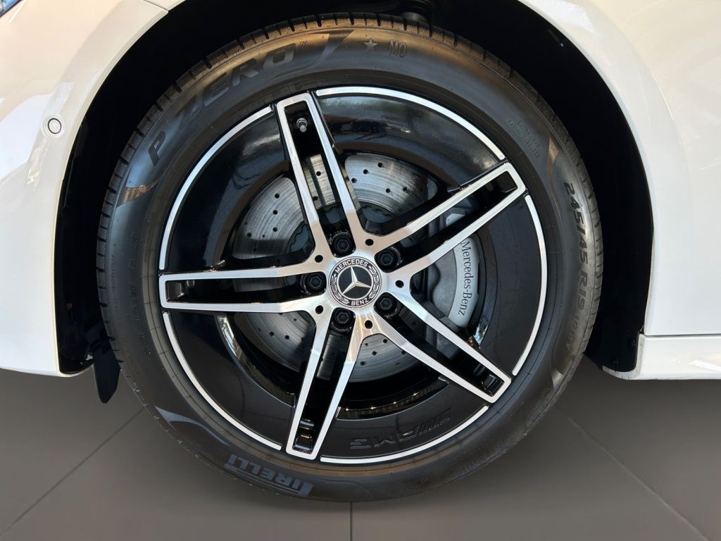Mercedes-Benz E 300 e 4matic AMG AMG+MBUX+Burm+Night+AHK+Pano foto 8