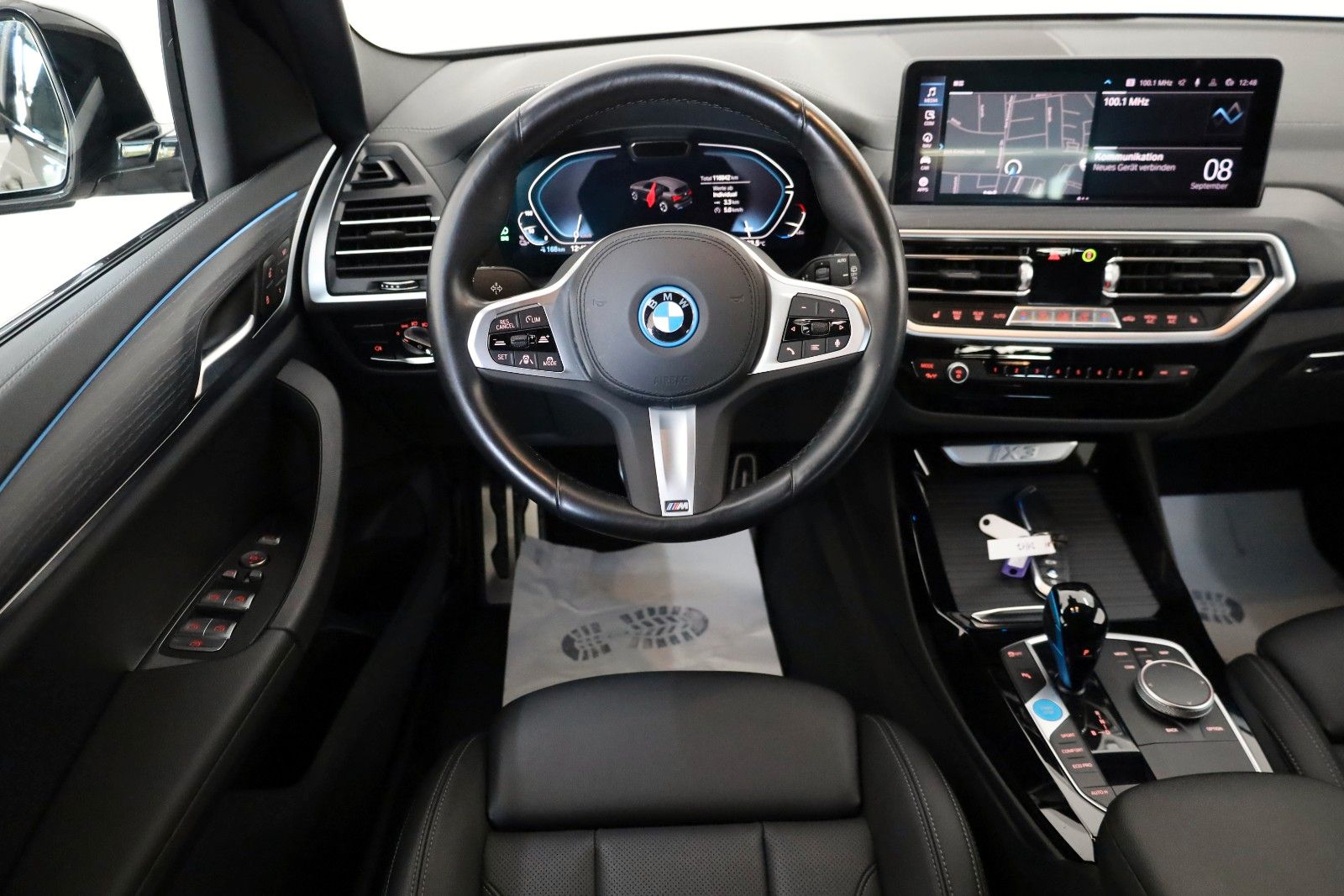 Fahrzeugabbildung BMW iX3 Inspiring+M Pak.,Leder,Navi,LED,PanDach,Park