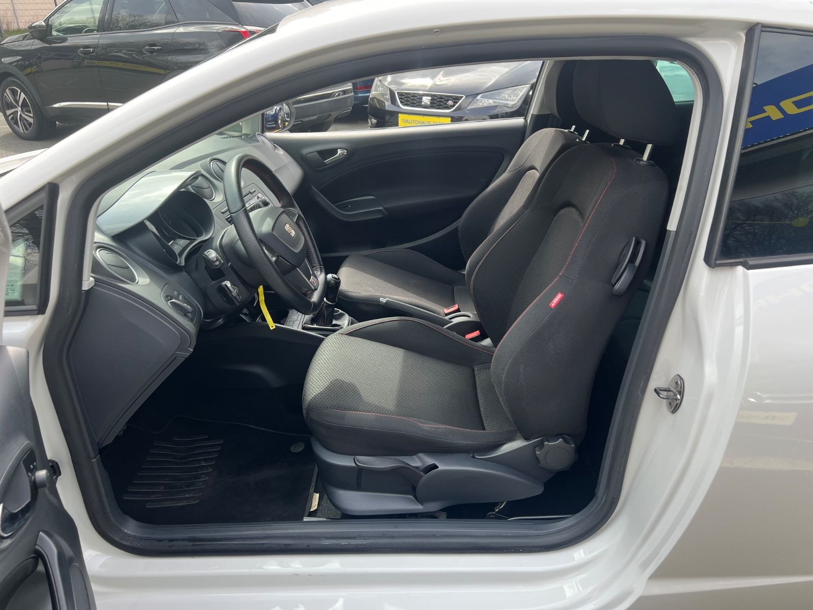 Fahrzeugabbildung SEAT Ibiza SC FR Sport * 1.HAND * SCHECKHEFTGEPFLEGT*