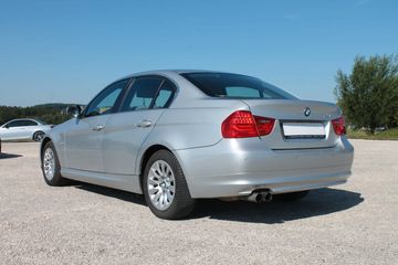 BMW 325 - 8