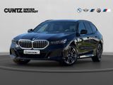 BMW 540d xDrive Touring Anhängerk. Driving. Autobahn - BMW 5 Series aus 2024