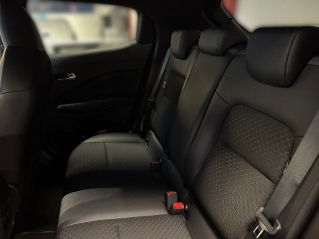 Fahrzeugabbildung Nissan JUKE 1.6 HYBRID 143 PS 4AMT N-CONNECTA Winter II