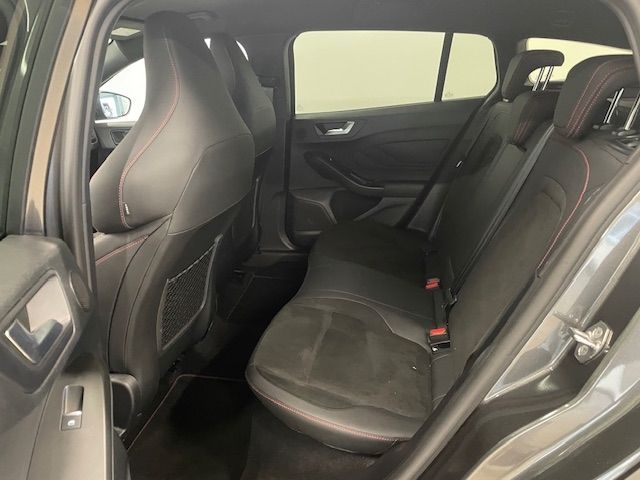 Fahrzeugabbildung Ford Focus Turnier ST X HUD AHKabnehmbar Navi B&O LED