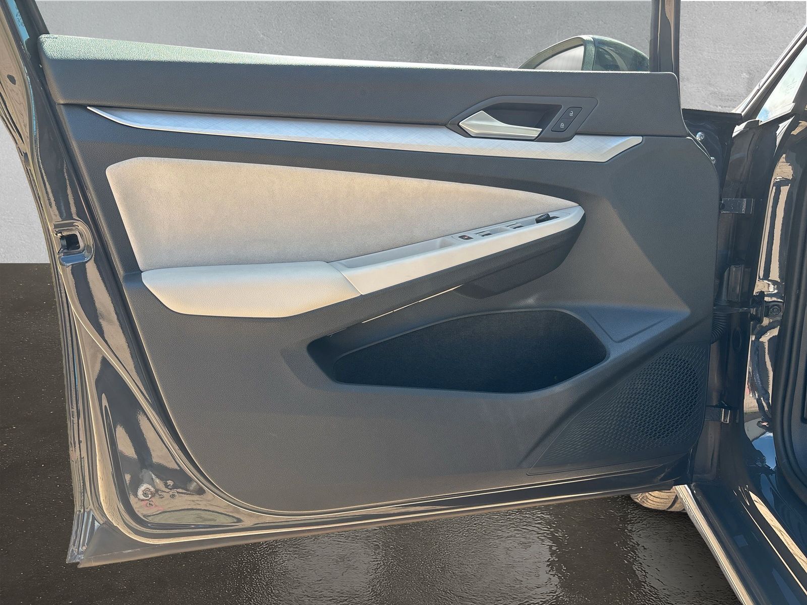Fahrzeugabbildung Volkswagen Golf Variant 2.0 TDI Life AHK Pano Kamera Keyles