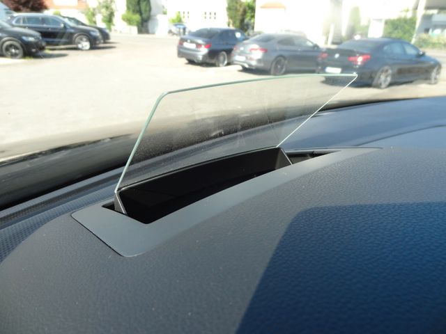 Fahrzeugabbildung Volkswagen Tiguan Allspace R-Line/4x4/HUD/Pano/Matrix/AHK/