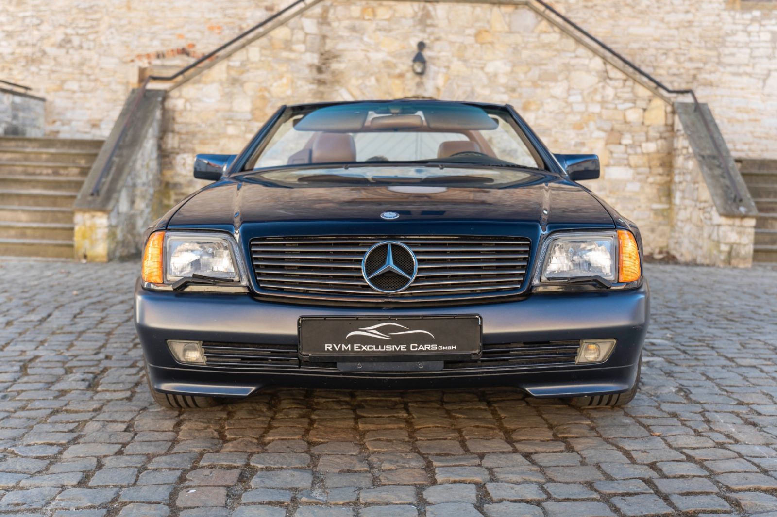 Fahrzeugabbildung Mercedes-Benz SL 500 TEMPOMAT ELEK.SITZE LEDER