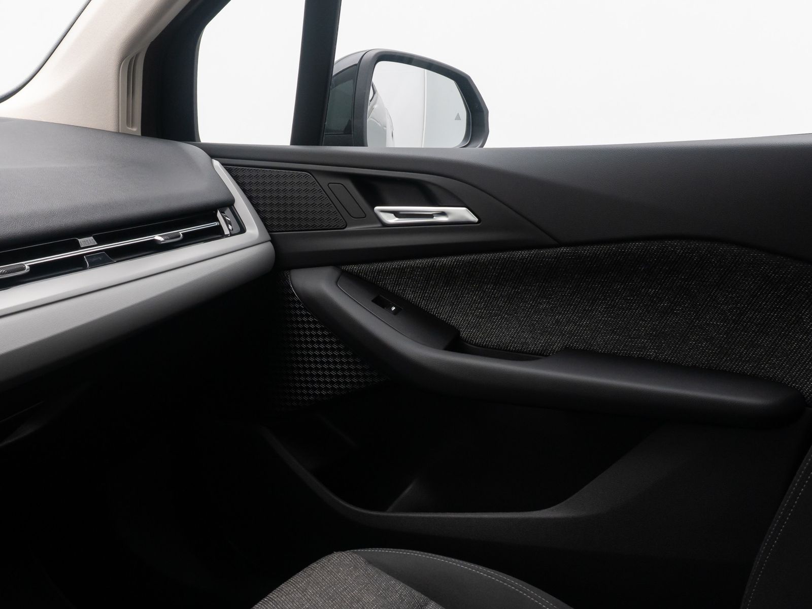 Fahrzeugabbildung BMW 225 Active Tourer DAB ParkAs DriveAss Kamera