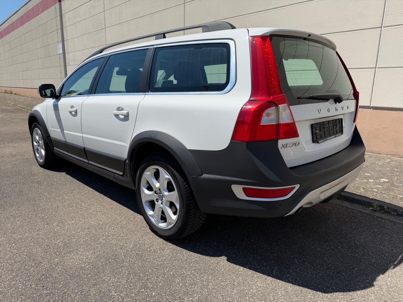 Volvo XC70 D5 Summum AWD - XENIUMPAKET