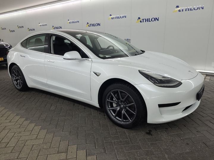 Tesla Model 3 Standard Plus RWD Standard Range Plus 87 imagem 3