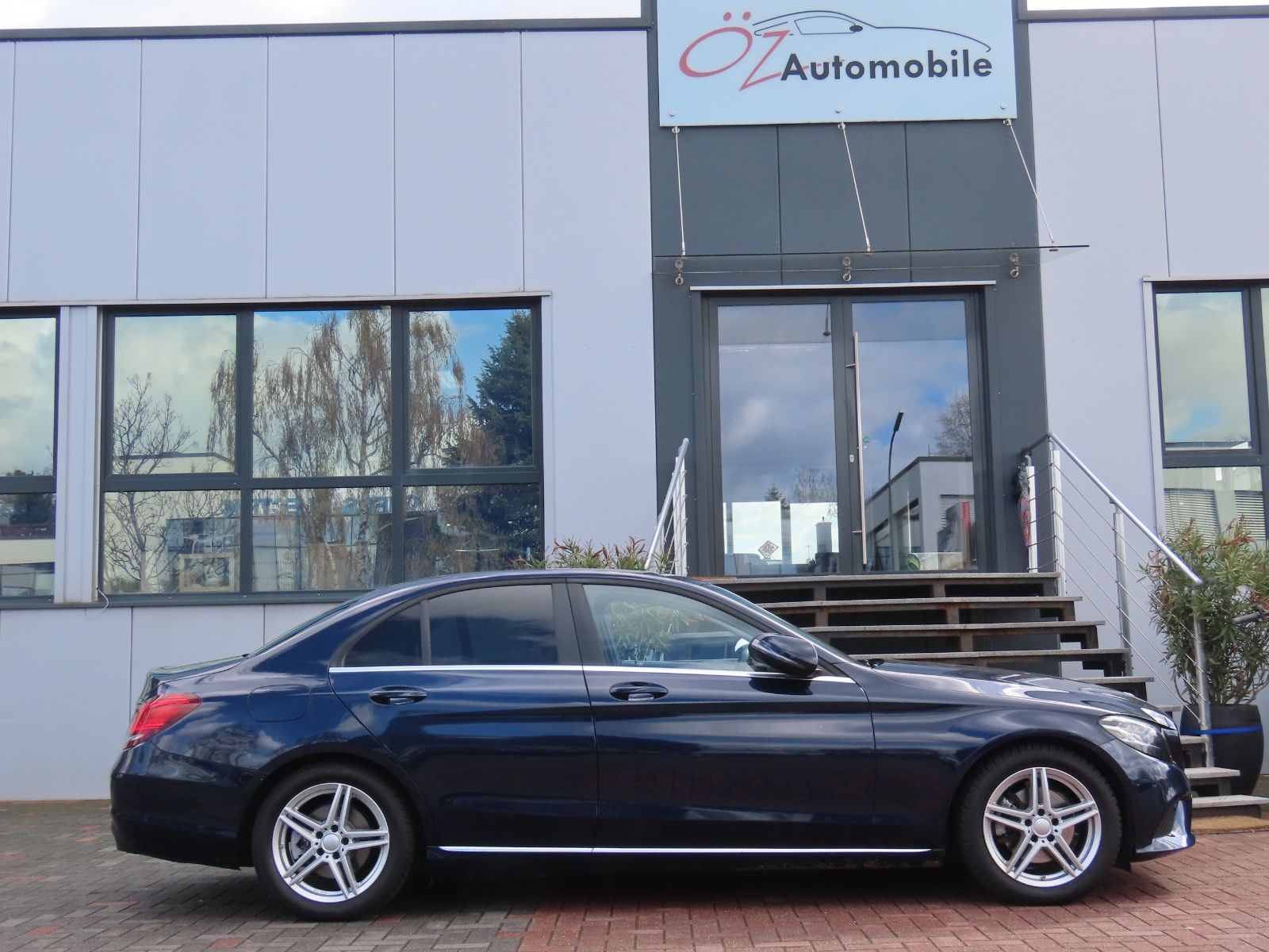 Mercedes-Benz C 220d Autom. Leder Sitzheizung Klimaauto. Navi foto 8