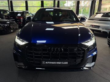 Audi Q8 - 2