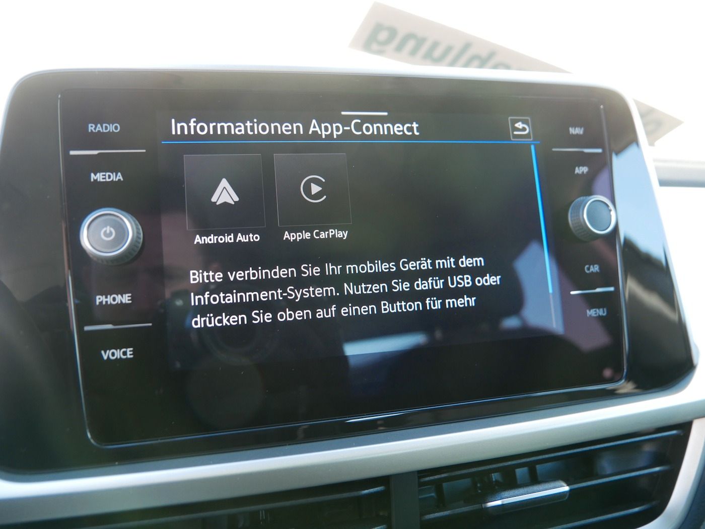 Fahrzeugabbildung Volkswagen T-Roc 1.0 TSI MOVE NEU38T AHK Standheiz ACC SHZ