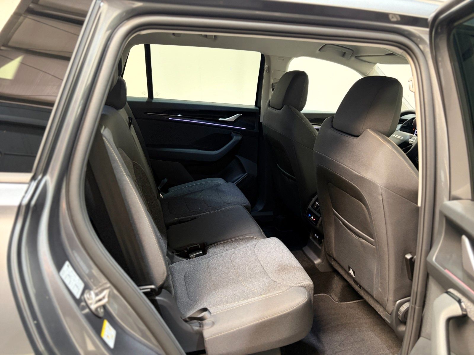 Fahrzeugabbildung SKODA Kodiaq Selection / 7Si / AHK / Matrix / 360°
