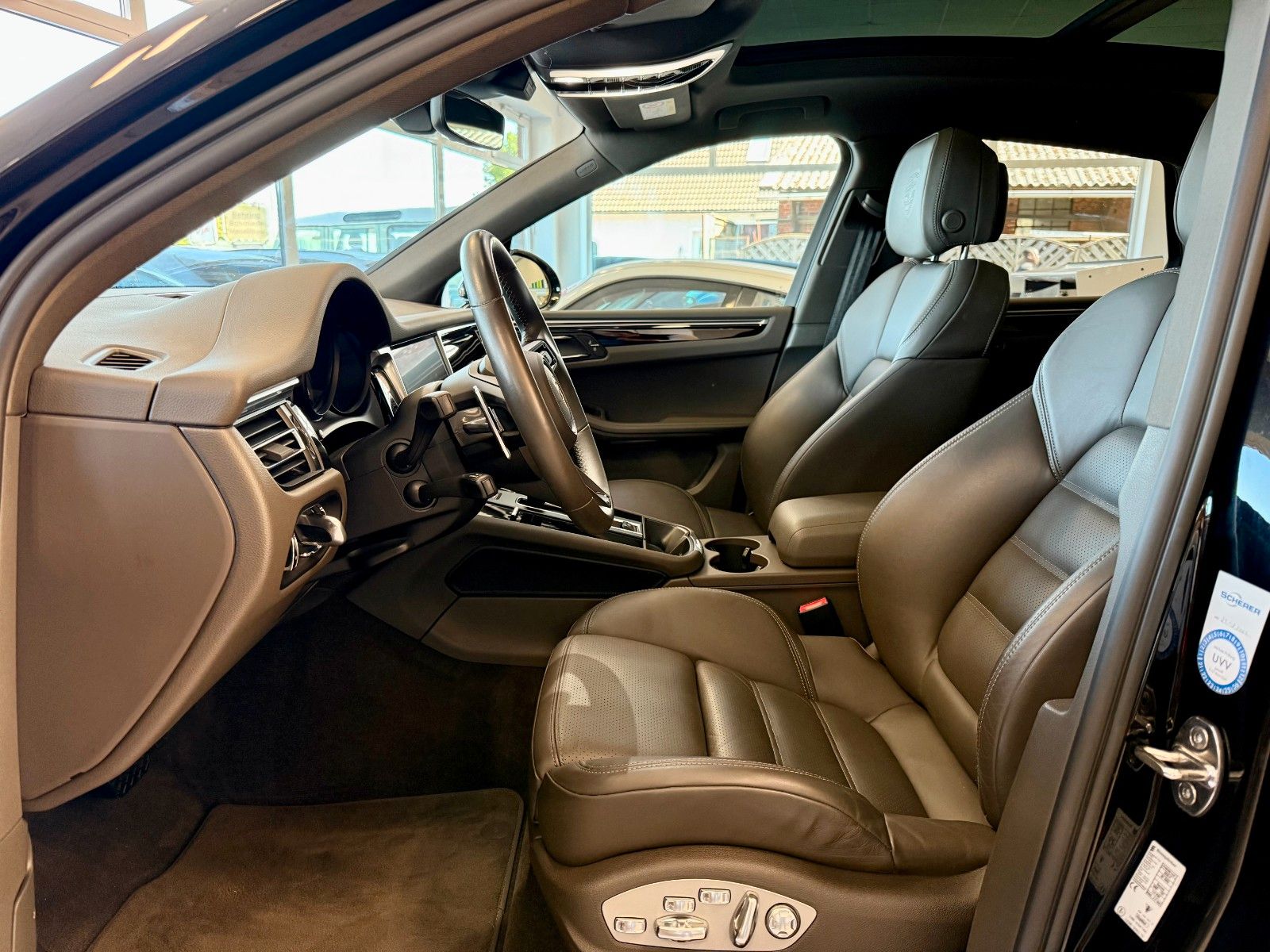 Fahrzeugabbildung Porsche Macan S Luftfederung/Sportabgas/Panorama/Keyless