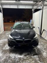 BMW 216i Active Tourer schwarz - BMW 216 von privat