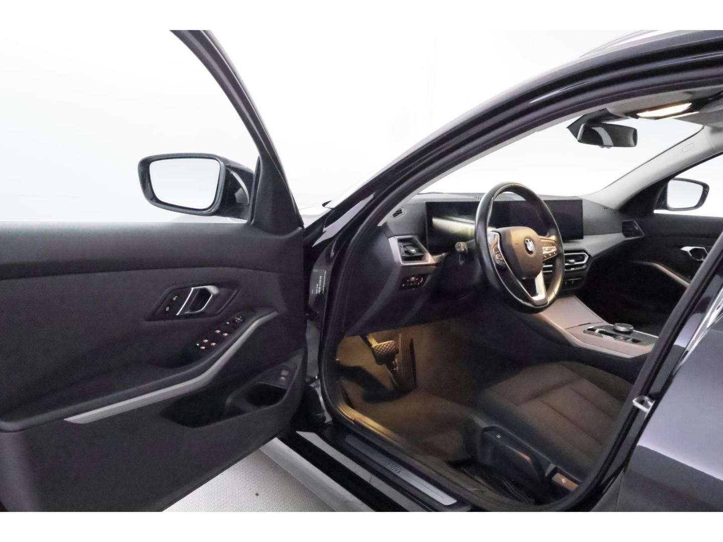 BMW 3 Series d Touring Steptronic+LED+NAVI+VIRTUAL+TEMPO, миниатюра 13