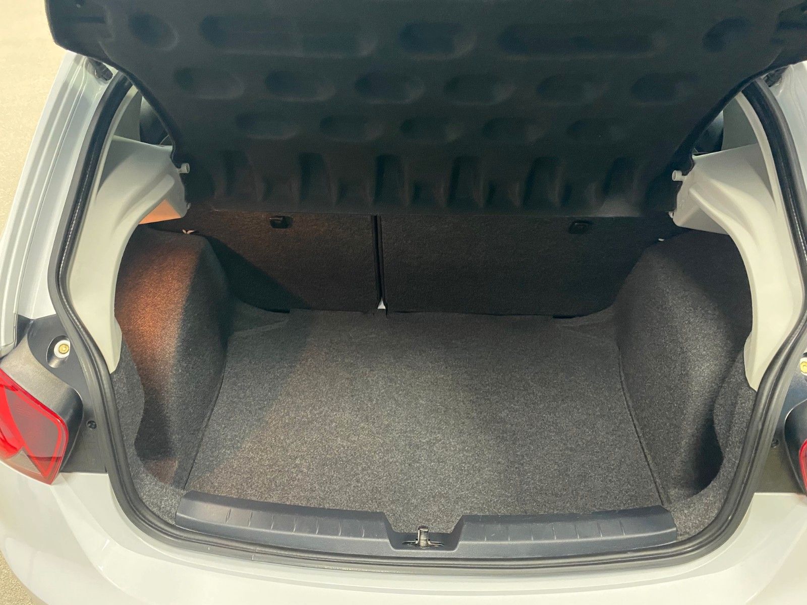 Fahrzeugabbildung SEAT Ibiza 1.0 TSI Style+Checkheft+Freisprech+Tempoma