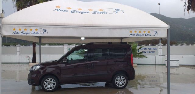 Fiat Doblò 1.4 T-Jet 16V Natural Power Lounge 7 POSTI