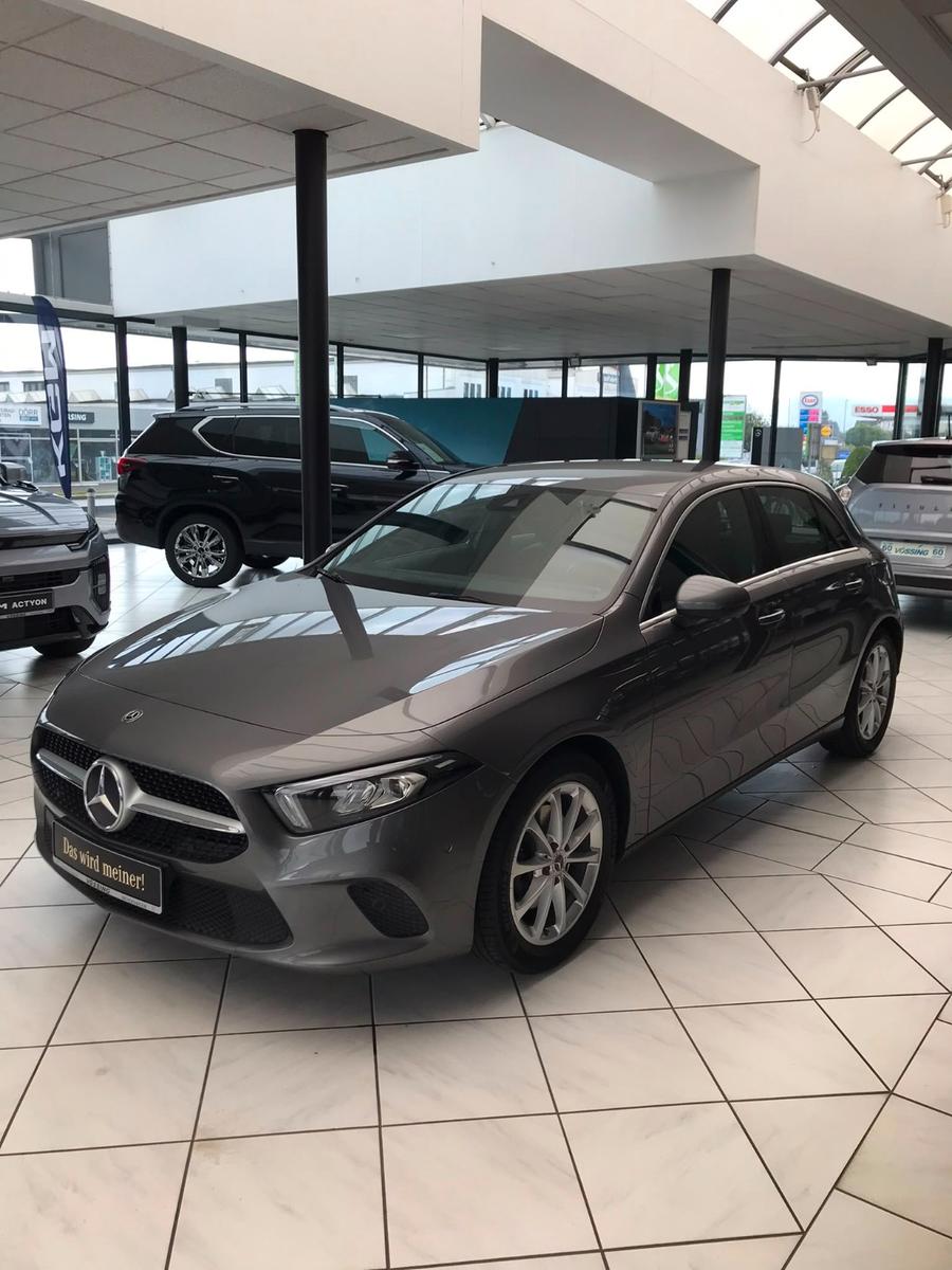 Mercedes-Benz A 200 Progressive AHK MBUX LED RFK Navi PDC