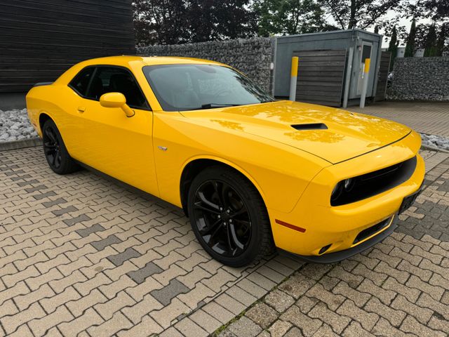 Dodge Challenger Premium