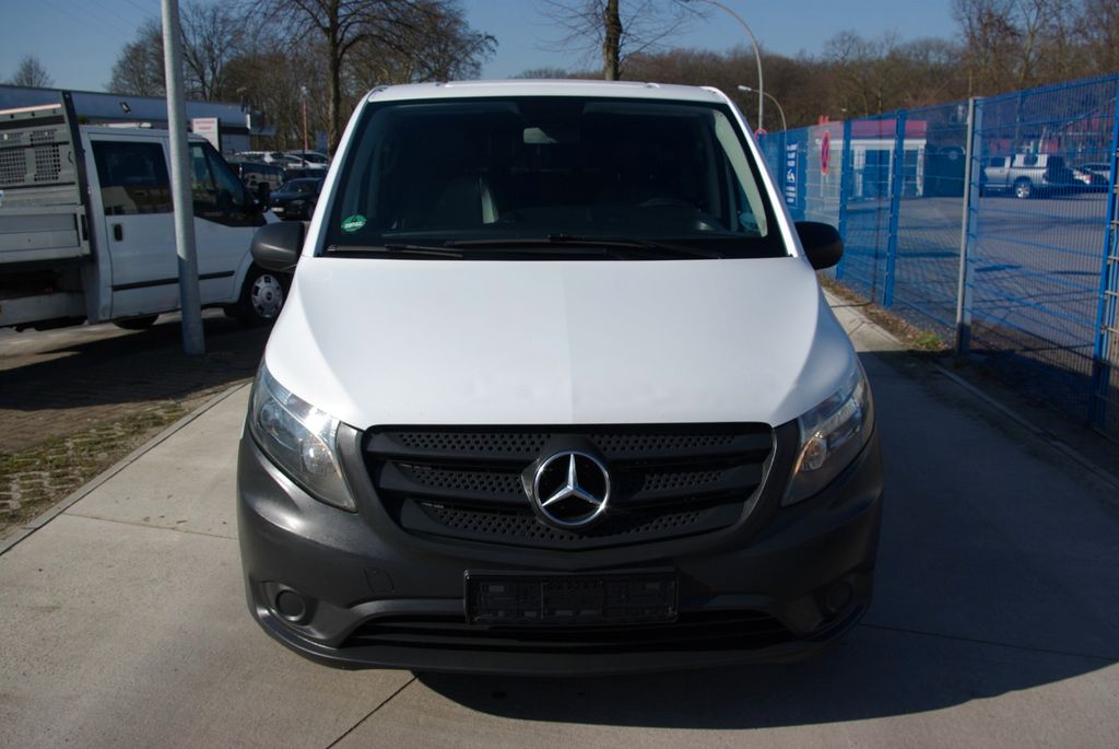 Image of Mercedes-Benz Vito