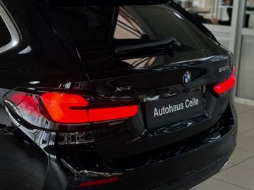 Fahrzeugabbildung BMW 530e xDr Tuor AHK Pano ACC HUD D/K Laserlicht