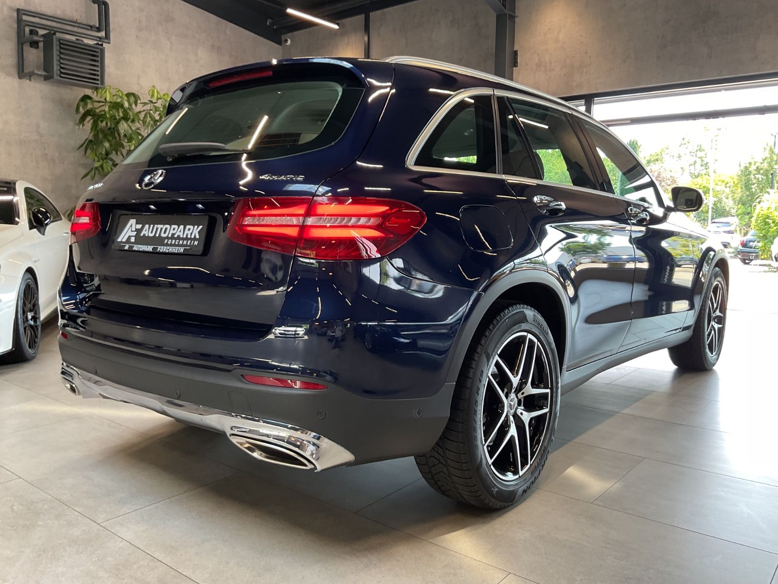 Mercedes-Benz GLC 300 4Matic Exclusive AHK Kamera LED Navi 19 foto 20