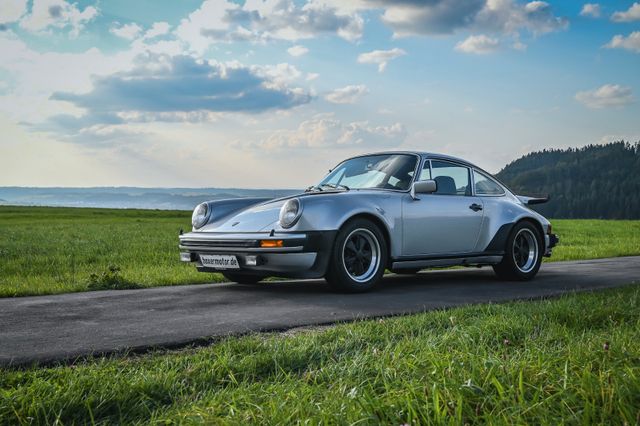 Porsche 930 (911)  3,0l turbo Carrera