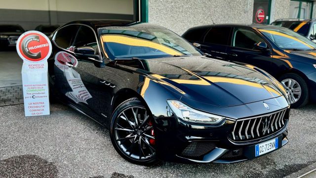 Maserati Ghibli 3.0 V6 350 CV GRANSPPRT 16.000 K