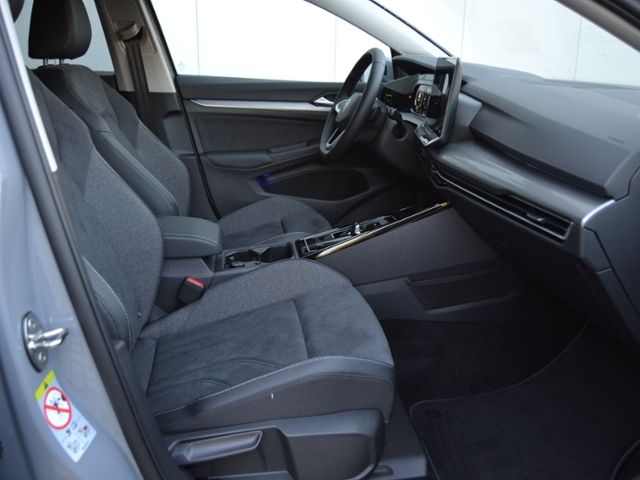 Golf VIII 1.5 eTSI DSG Style AHK/17-ZOLL/LED/BUS