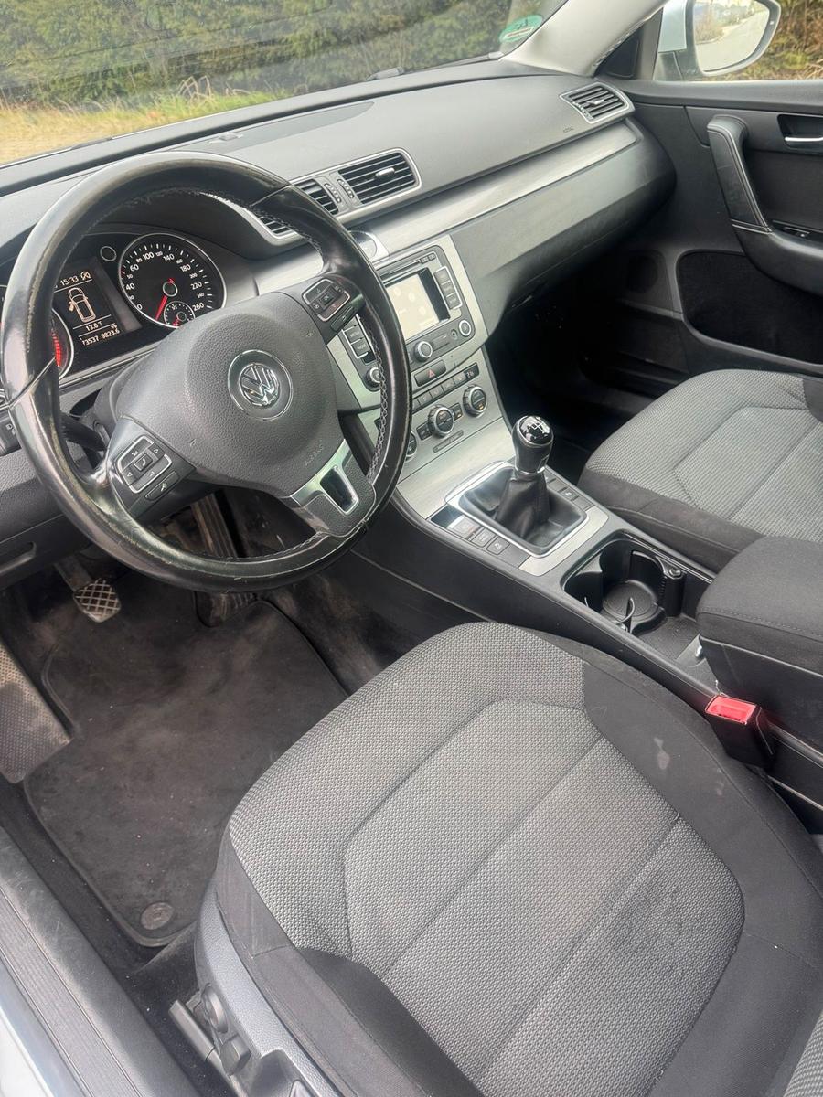 Volkswagen Passat 2013 — engine 140 HP (103kW)