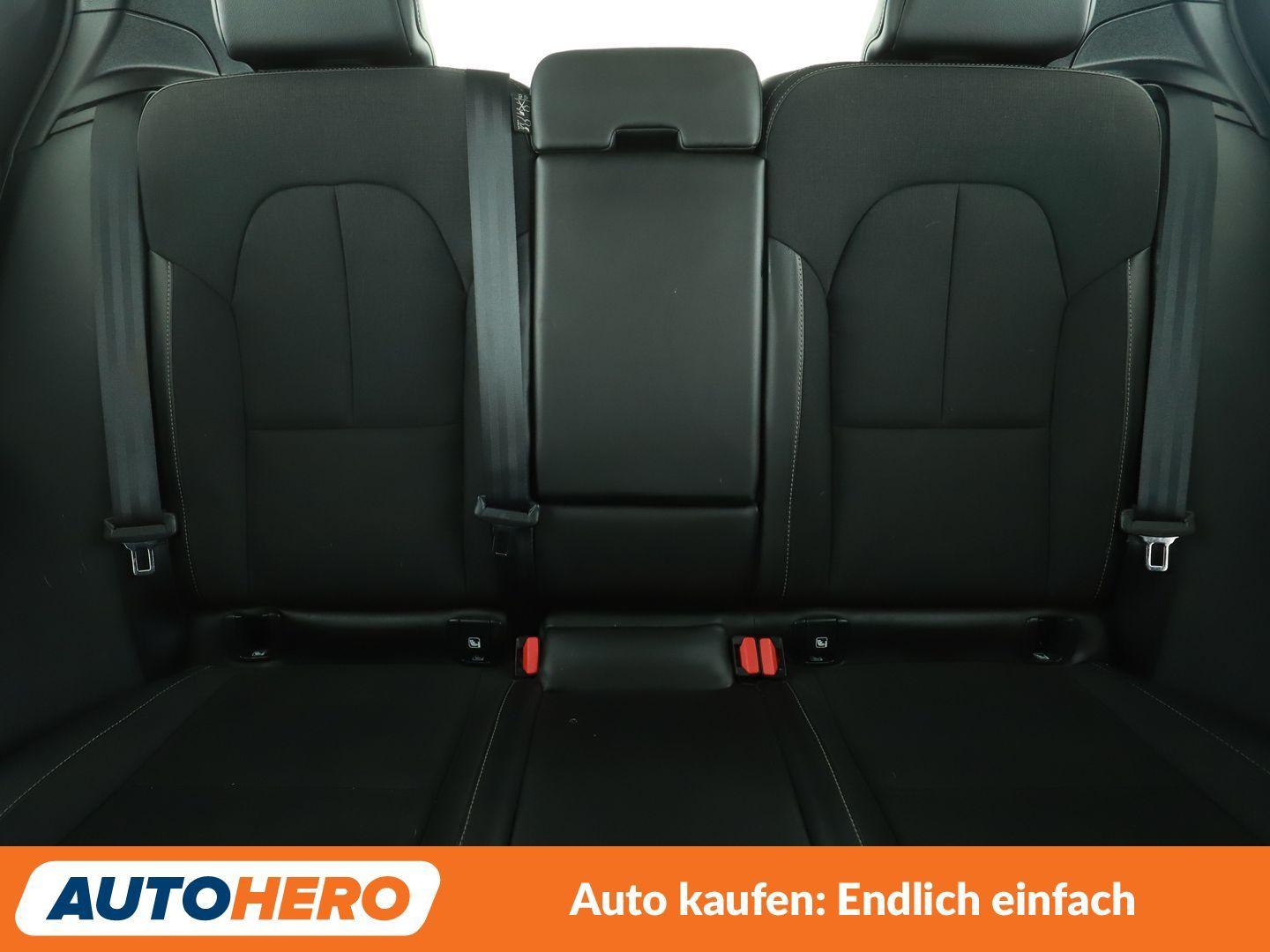 Volvo XC40 2.0 D4 Momentum AWD