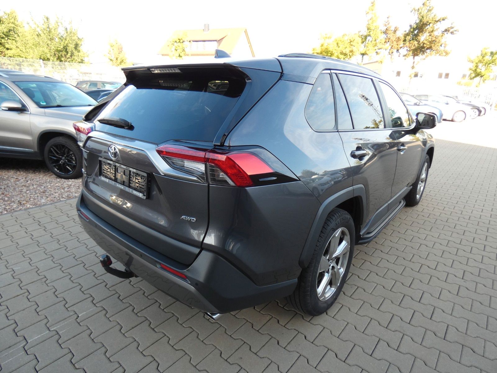 Toyota RAV 4 4x4 Club Navi Alu Tempomat AHK Grau M foto 3
