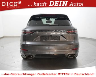 Porsche Cayenne - 7
