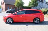 Ford Focus Turnier ST-Line Navi CarPlay Kamera - Ford Focus Gebrauchtwagen in Bochum