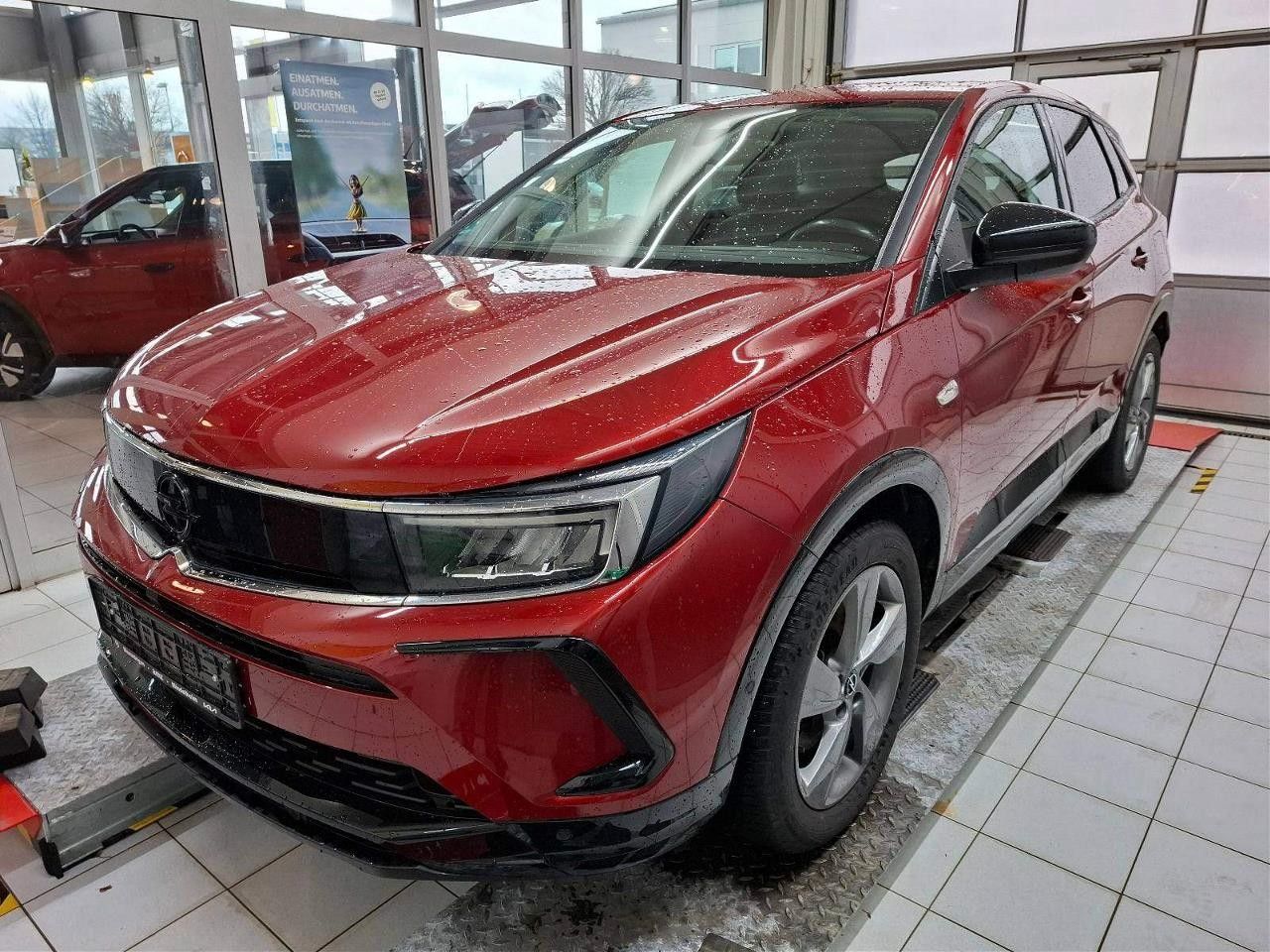 Fahrzeugabbildung Opel Grandland (X) 1.6T GS SPORT HYBRID NAVI/LED/AHK