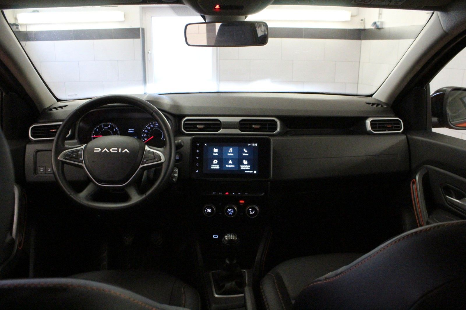 Fahrzeugabbildung Dacia Duster TCe 100 ECO-G Extreme *Sitzheizung*Allwet