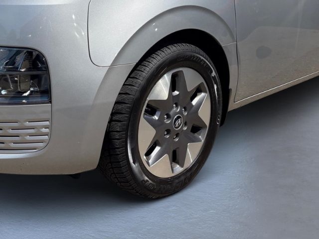 Fahrzeugabbildung Hyundai STARIA 9-Sitzer (MJ23)  2.2 CRDi 8 A/T 2WD (177P