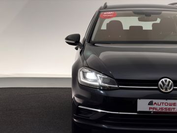 Volkswagen Golf - 10