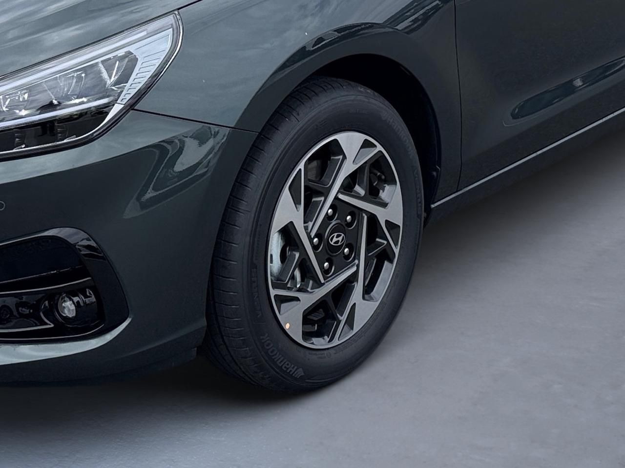 Fahrzeugabbildung Hyundai i30 ADVANTAGE *LED*NAVI*SHZ*LHZ*NAVI*USB*DAB+