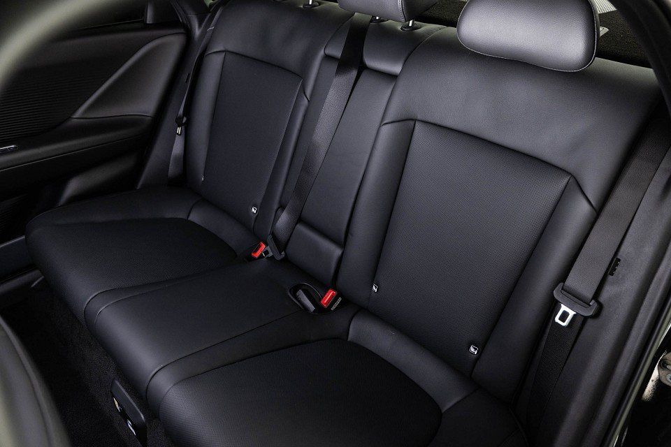 Fahrzeugabbildung Hyundai IONIQ 6 77,4kWh AWD UNIQ GSD