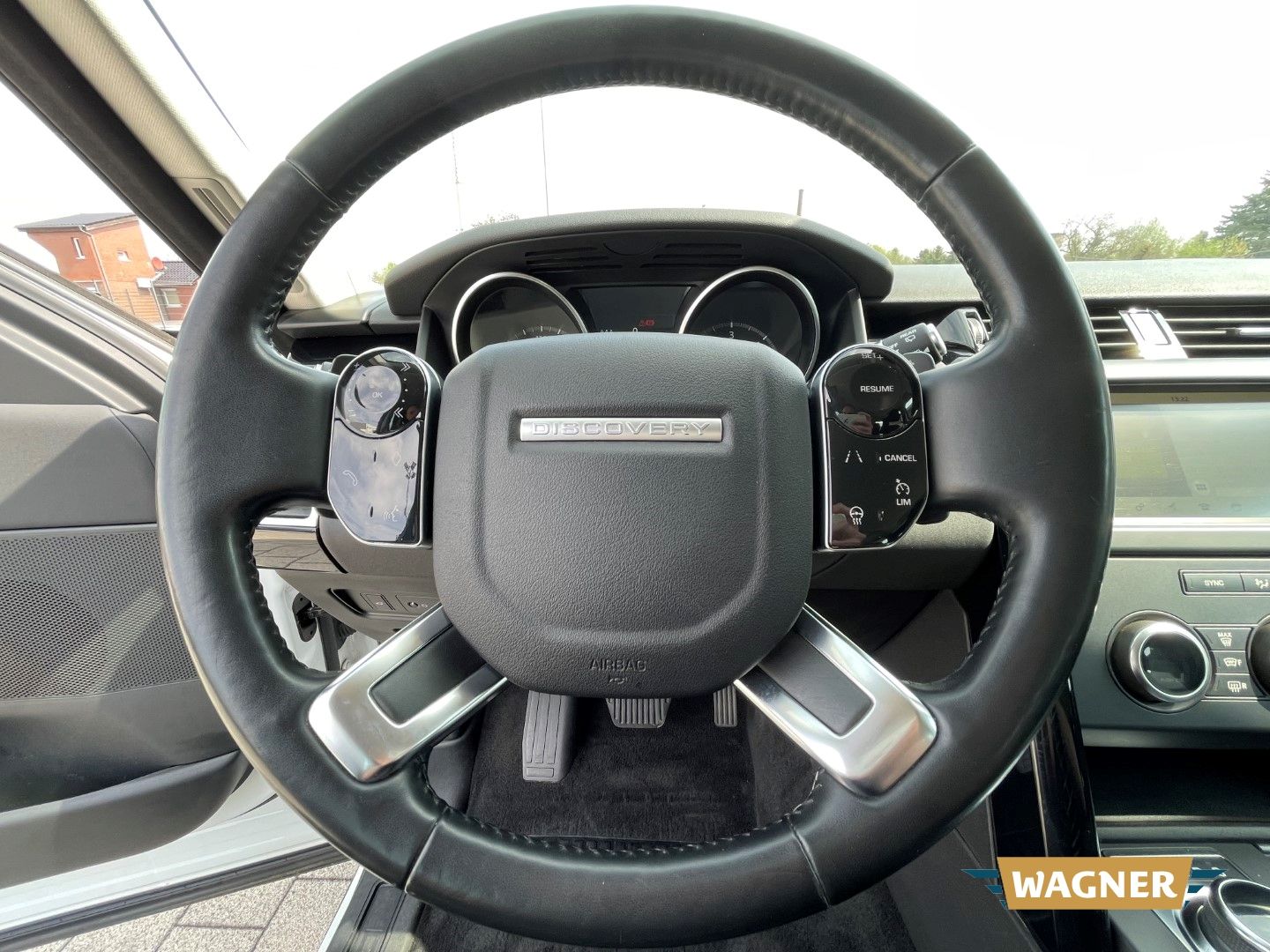 Fahrzeugabbildung Land Rover Discovery 5 SE SDV6 7-Sitzer Keyless