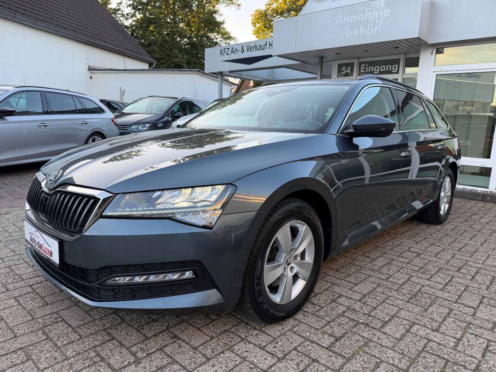 Skoda Superb Com 2.0 TDI DSG+Virtual+ACC+Navi+DAB+AHK