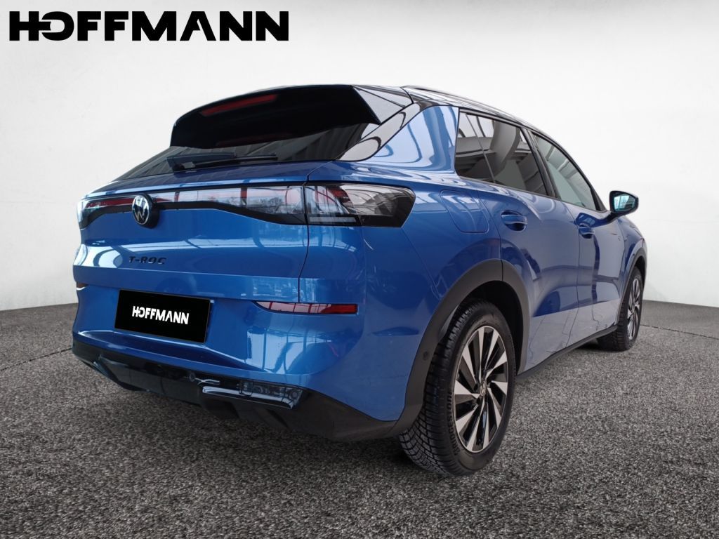 Fahrzeugabbildung Volkswagen T-Roc 1.5 eTSI DSG R-Line Black Style incl. WR