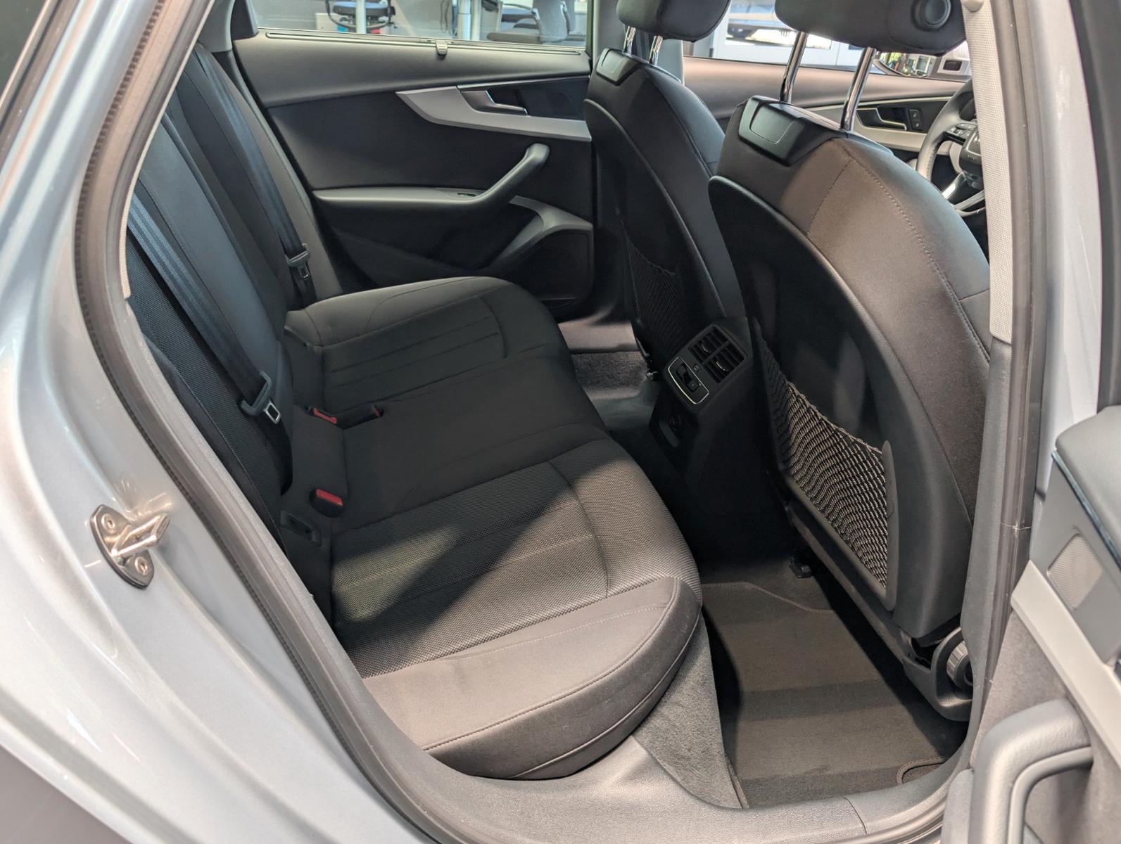 Audi A4 Avant 30 TDI S tronic 8-fach, миниатюра 12