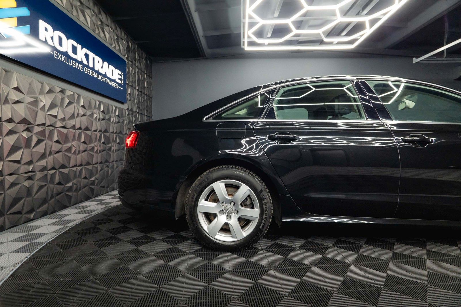 Fahrzeugabbildung Audi A6 Lim. 3.0 TFSI quattro Sport *1.Hand*Facelift*