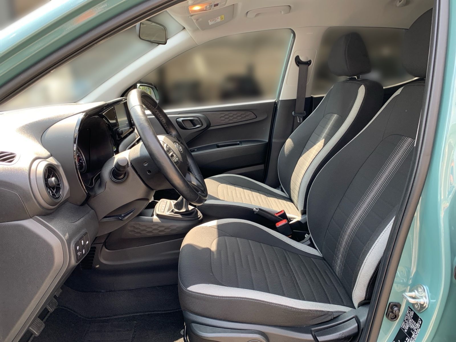 Fahrzeugabbildung Hyundai i10 1.0 Edition 30 1 Hand 8xbereift