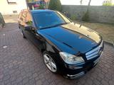 Mercedes-Benz C 180 T BlueEFFICIENCY -